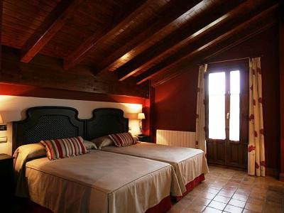 Hotel Posada La Robleda (Adults Only) Arnuero Bagian luar foto